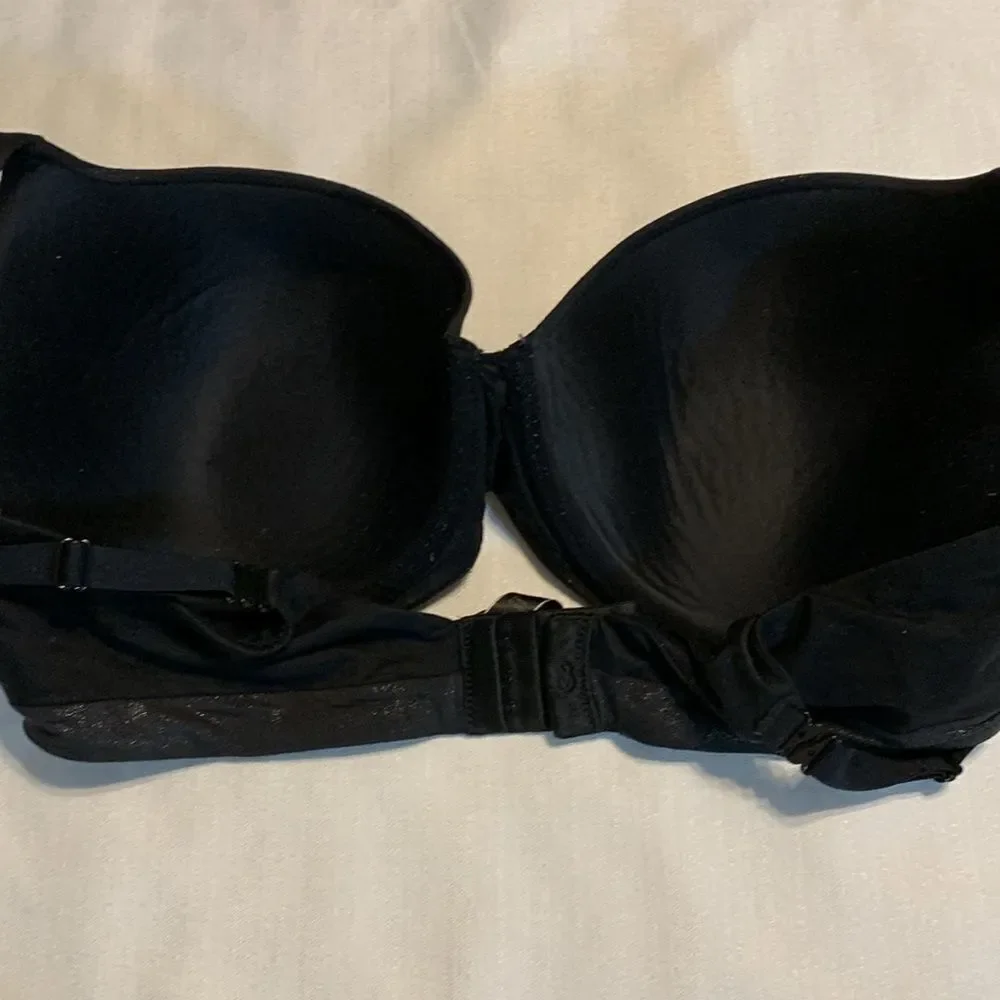 Victoria's Secret Body by Victoria size 38DD black sexy bra